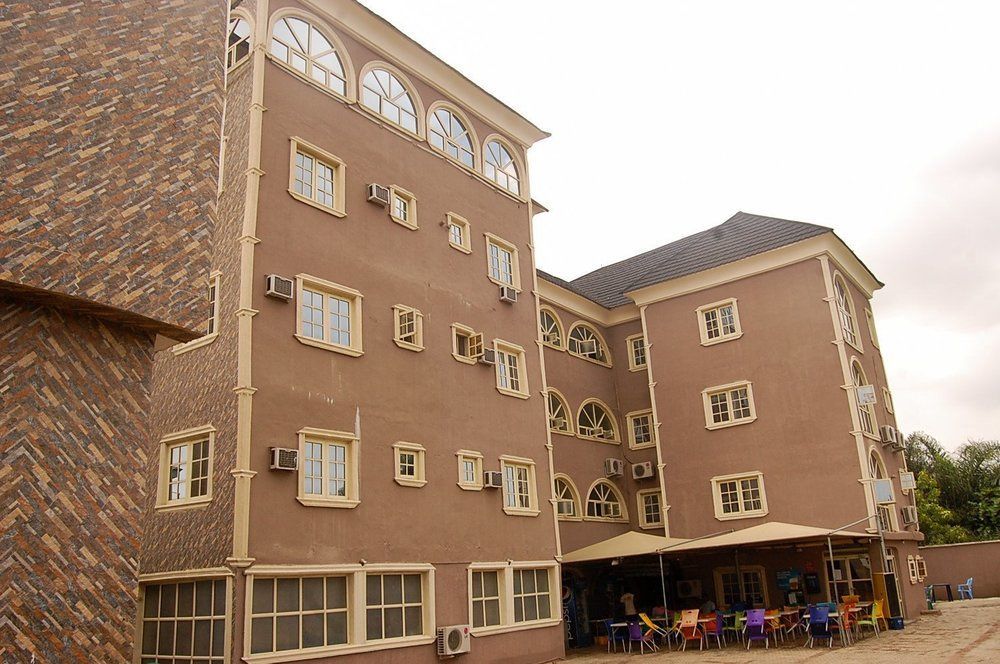 D1 Hotel & Suites Lagos Exterior photo